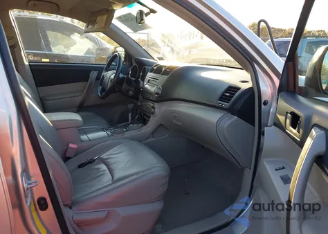 2008 Toyota Highlander Sport z USA, uszkodzony, nr VIN JTEDS43A782010544